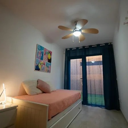 Semesterbostad Sun *